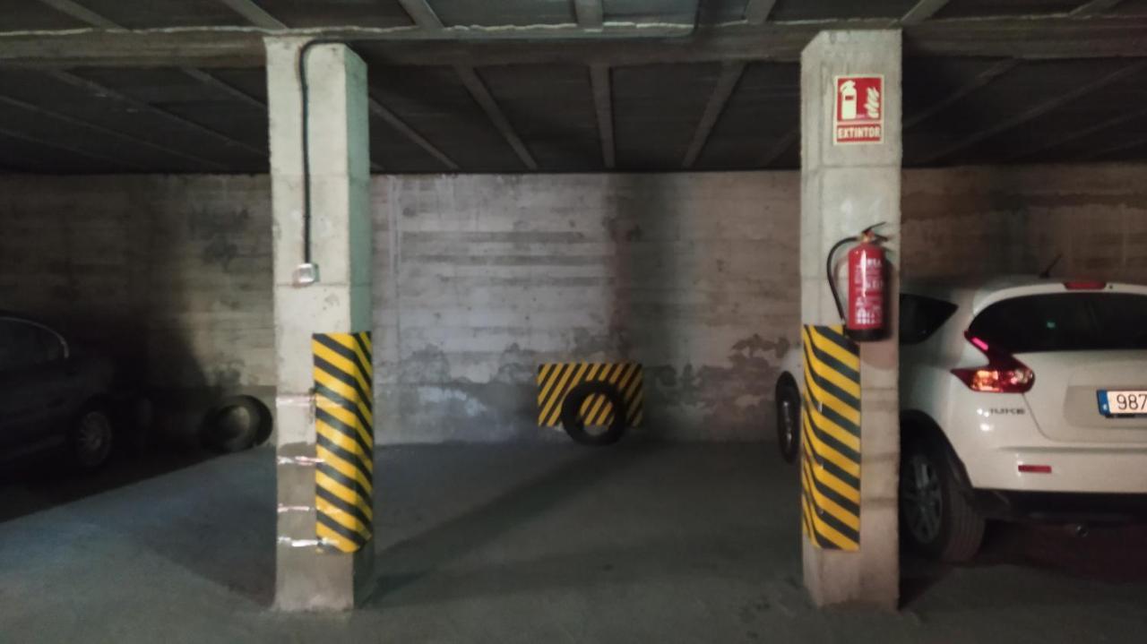 Sherryflat Claveles - Parking Jerez de la Frontera Exterior photo